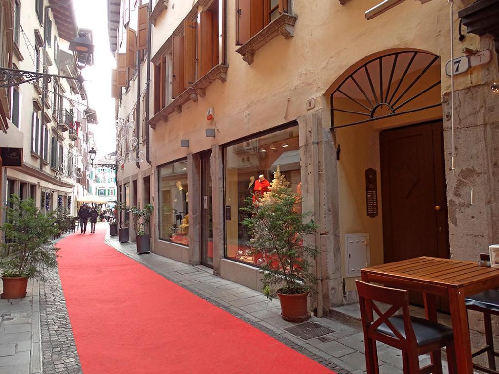 New Charme & Luxury - Sosa Residence In The Heart Of Udine Dış mekan fotoğraf